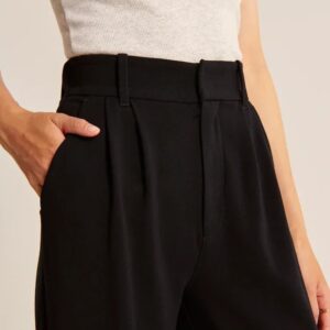 Wide-Leg Tailored Pants